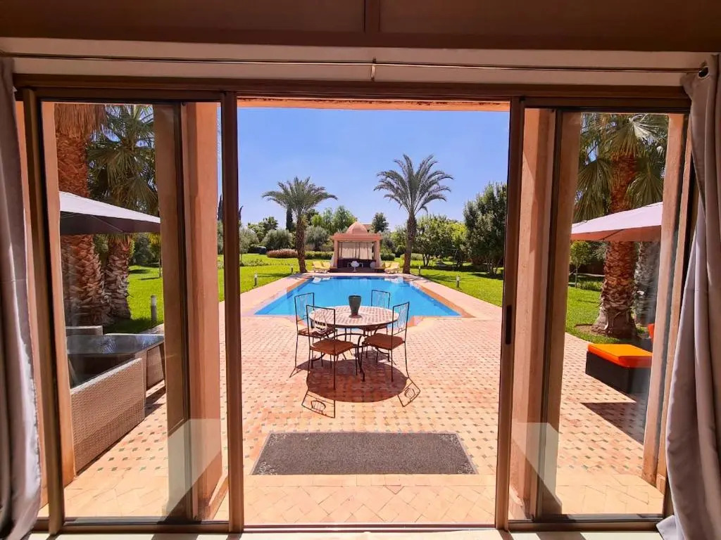 5 bedrooms villa with private pool enclosed garden and wifi at Marrakech