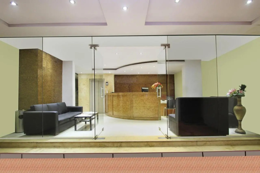 Hotel MB International