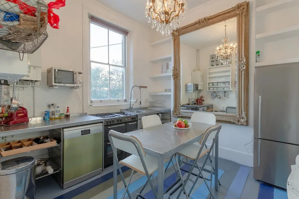 Stunning 3 Bedrooms Apartment on Portobello Road
