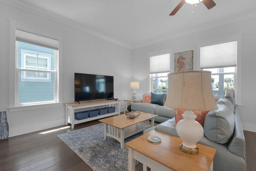 Latitude Adjustment 4 Bedroom Home by RedAwning