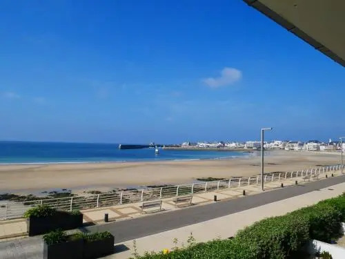 Apartment Quiberon - joli studio/mezzanine refait à neuf face grande plage