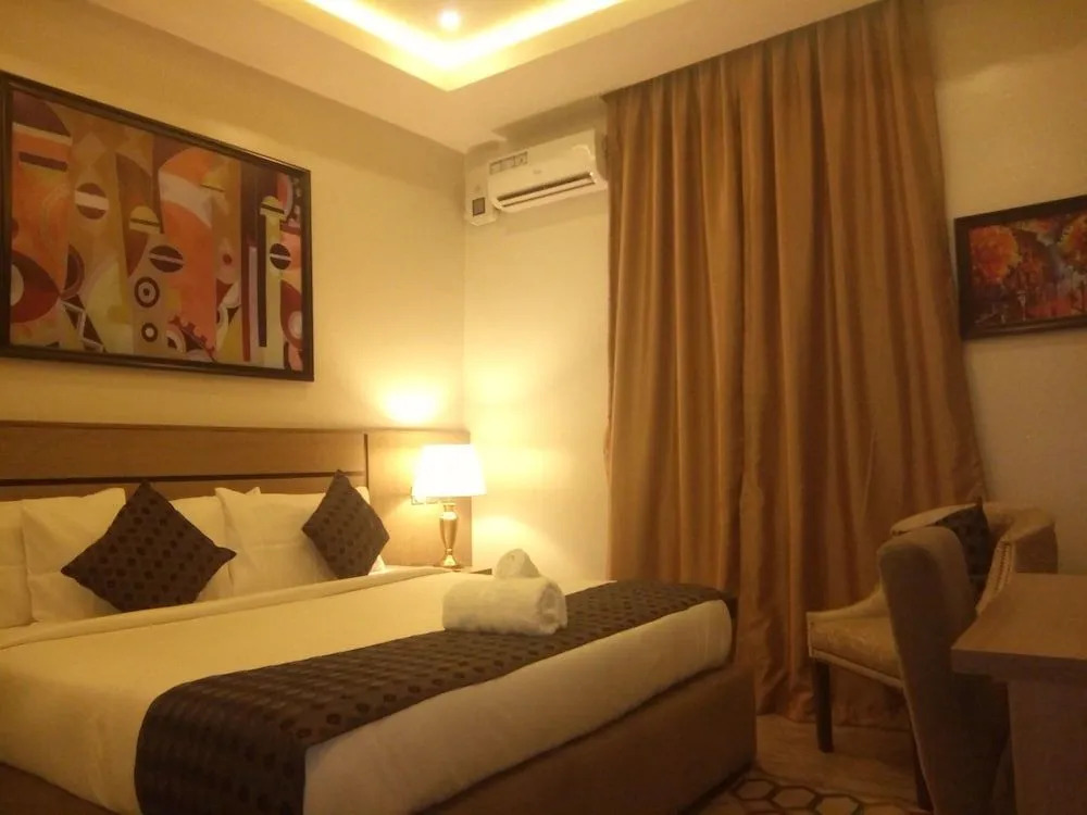 Moz 1 Executive Guest House