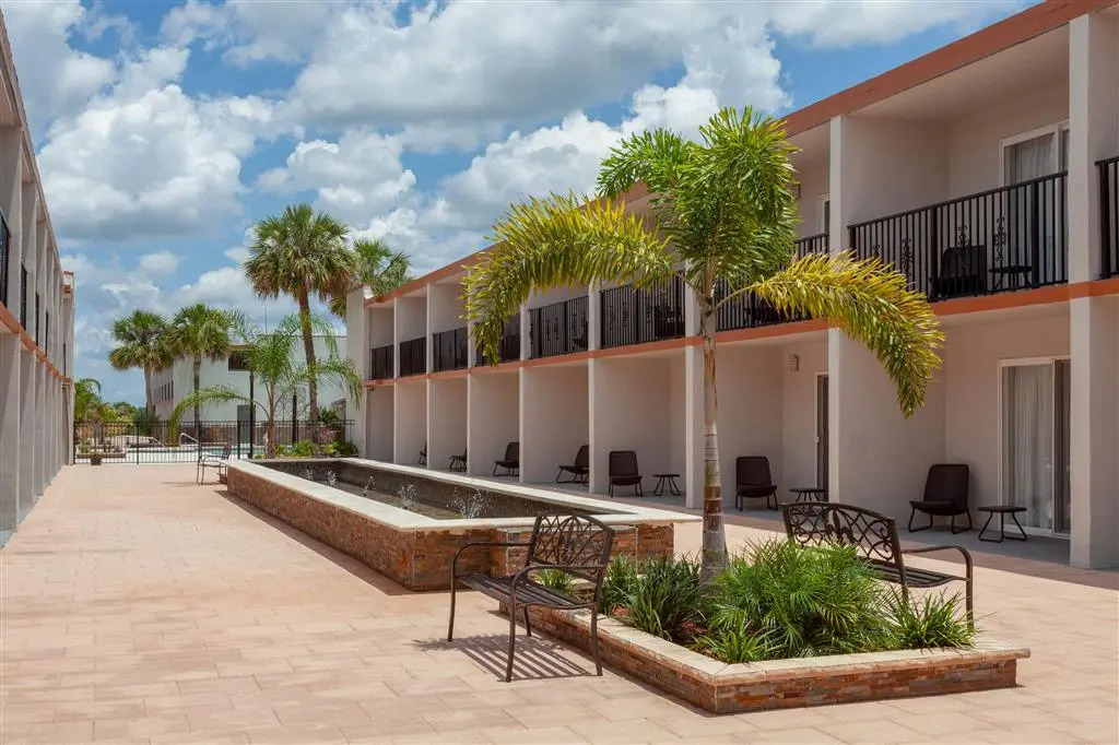 Hawthorn Suites by Wyndham Kissimmee Gateway