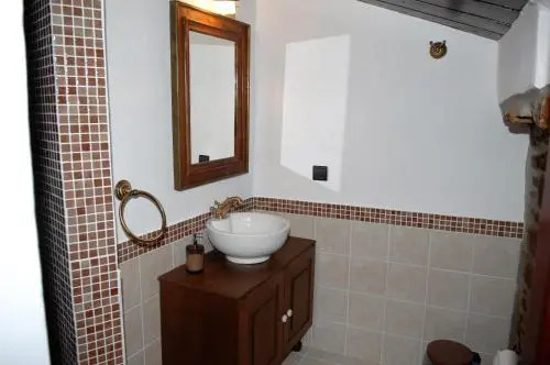 Lithos Homes