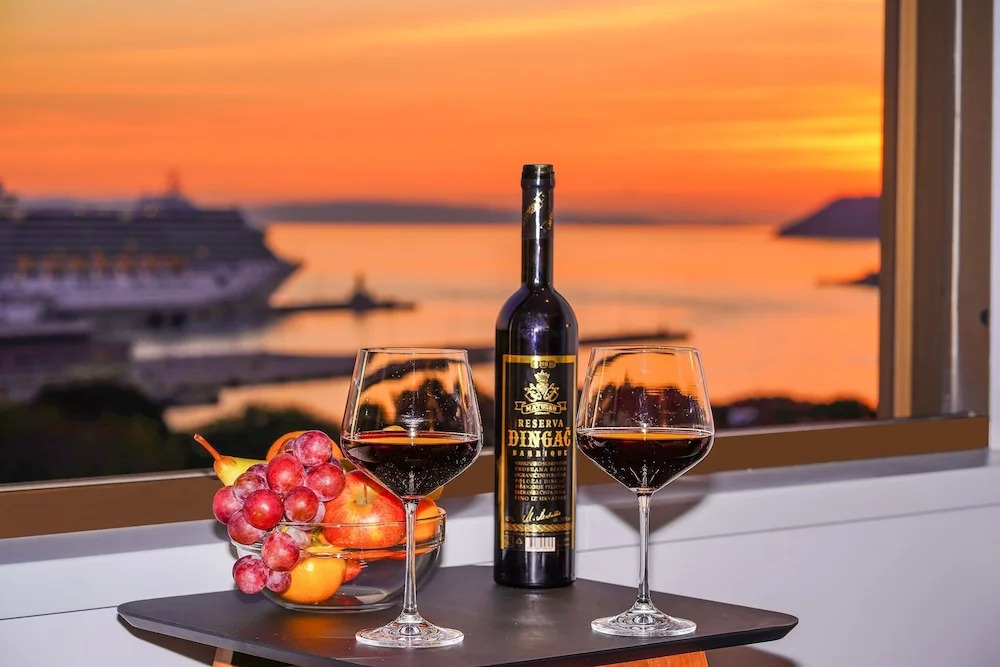 Horizon Luxury Suites & Design Rooms