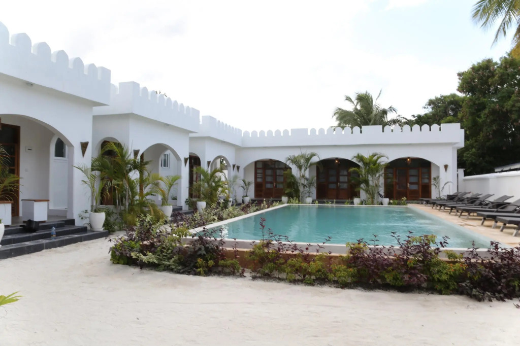 The Golden Blue Luxury Hotel