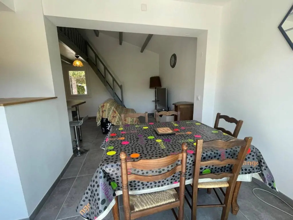 Maison rénovée climatisée, jardin, 4 couchages, à 1000m de la plage, parking privé, Saint-Cyprien - FR-1-225D-160