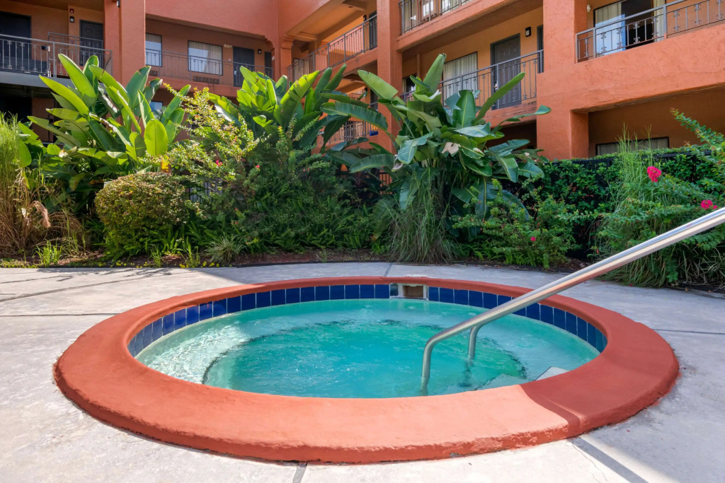 Quality Inn & Suites Jacksonville-Baymeadows