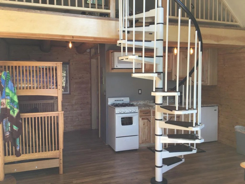 Renfro's Lakeside Retreat - Cabin's and R.V. Park