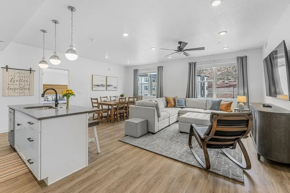 Starlight Crossing 4 Bedroom Condo