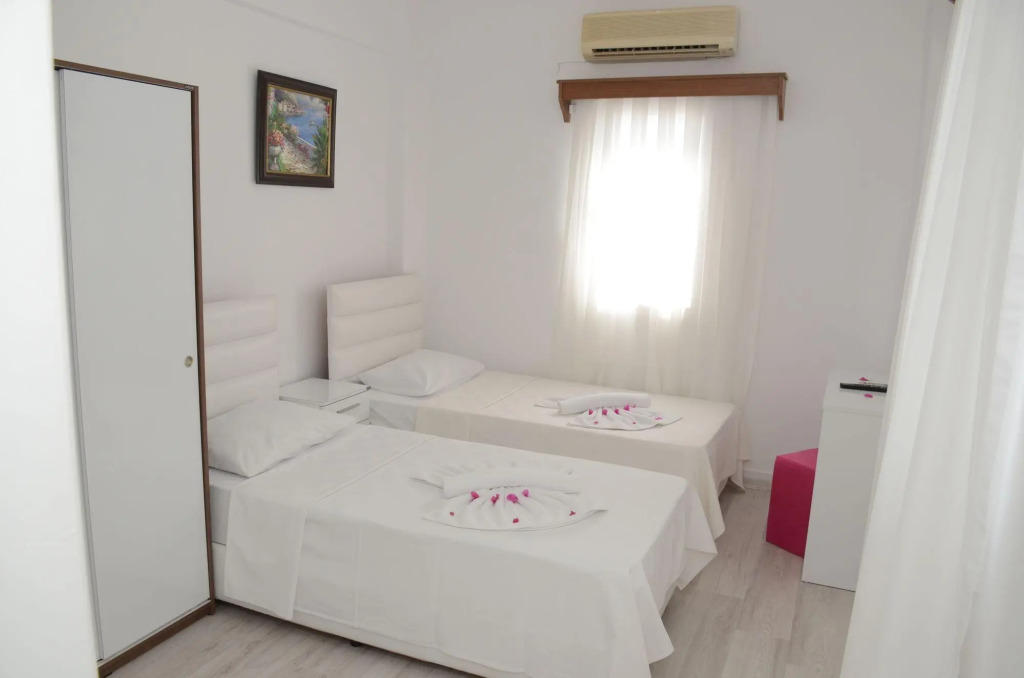 Ayisigi Hotel