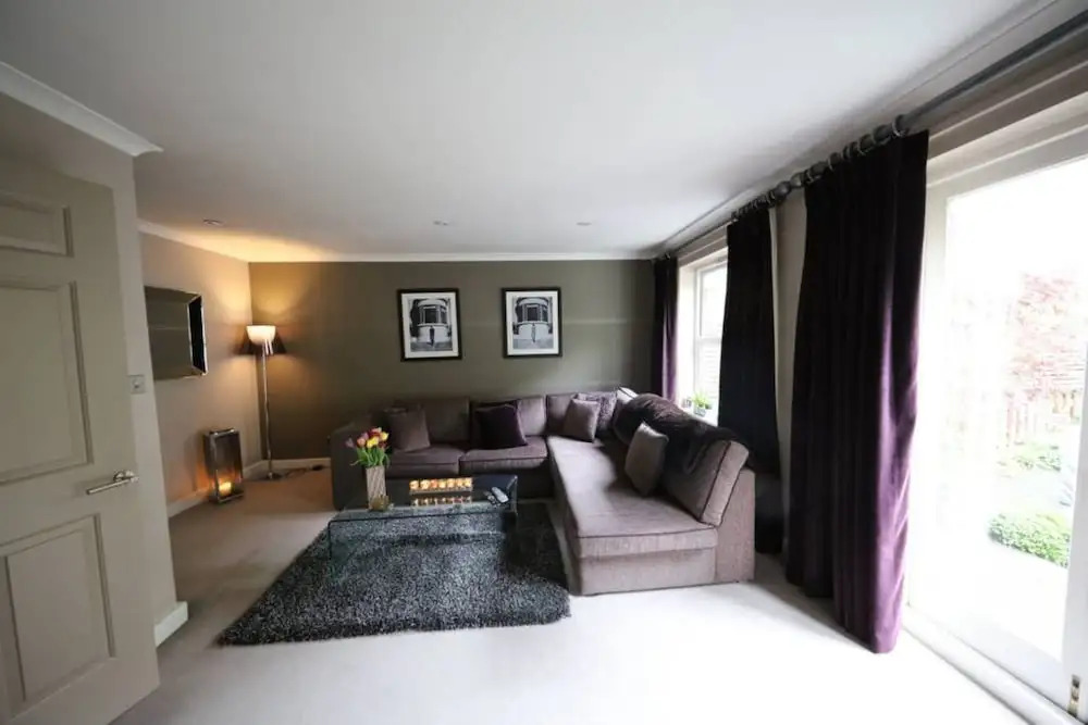 Luxurious 2 Bedroom House With Garden