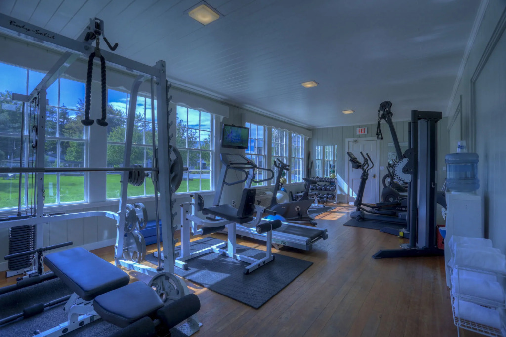 Spruce Point Inn Resort and Spa