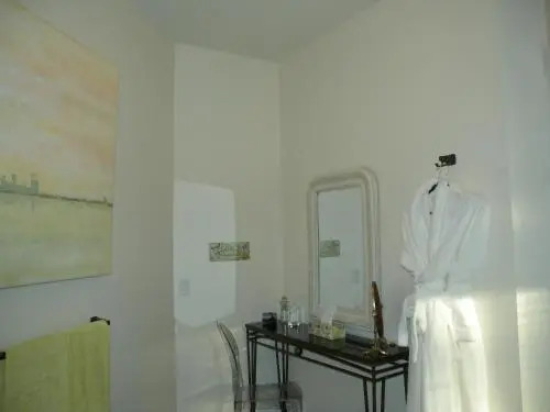 Collins House B&B
