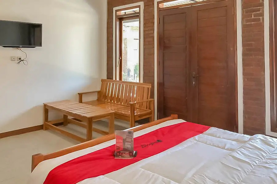 RedDoorz Resort near Darajat Garut