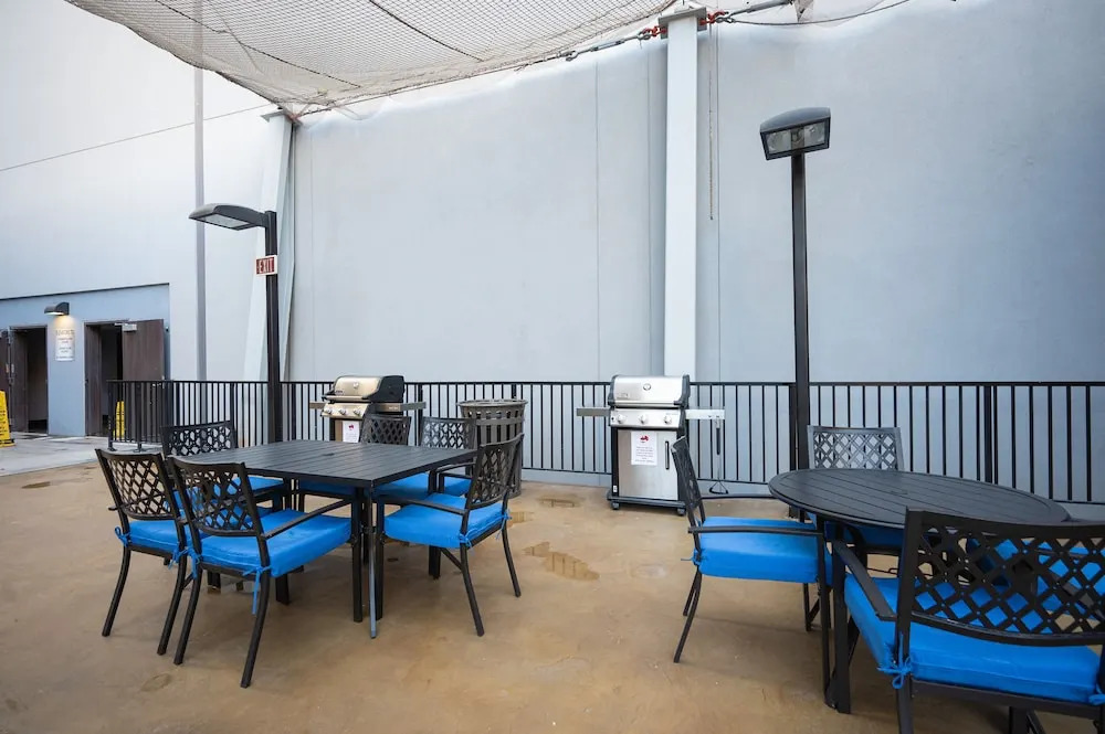 Stay Together on The Strip - 3 Bed Condo