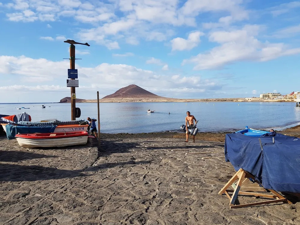 Alquilaencanarias-Medano, Cabezo beach & pool