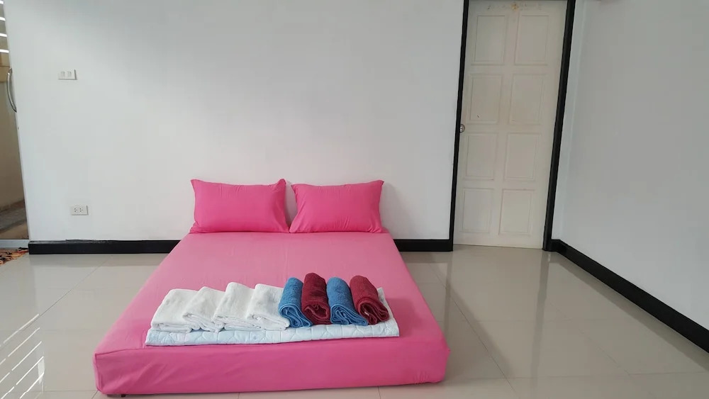 Baanpak Soi 102