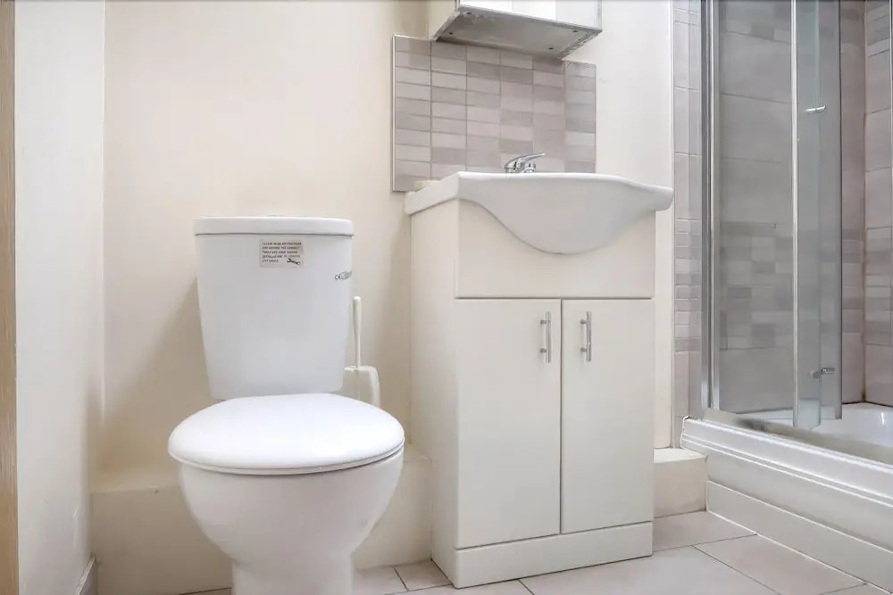 Saltwell Street Deluxe En Suite Room