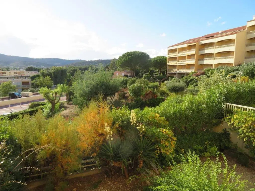Appartement Bormes-les-Mimosas, 2 pièces, 4 personnes - FR-1-610-16