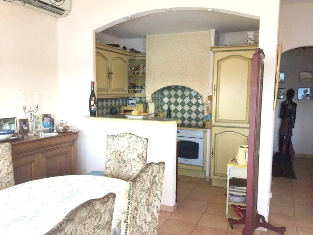 Apartment With 2 Bedrooms in Saint-mandrier-sur-mer, With Wonderful se