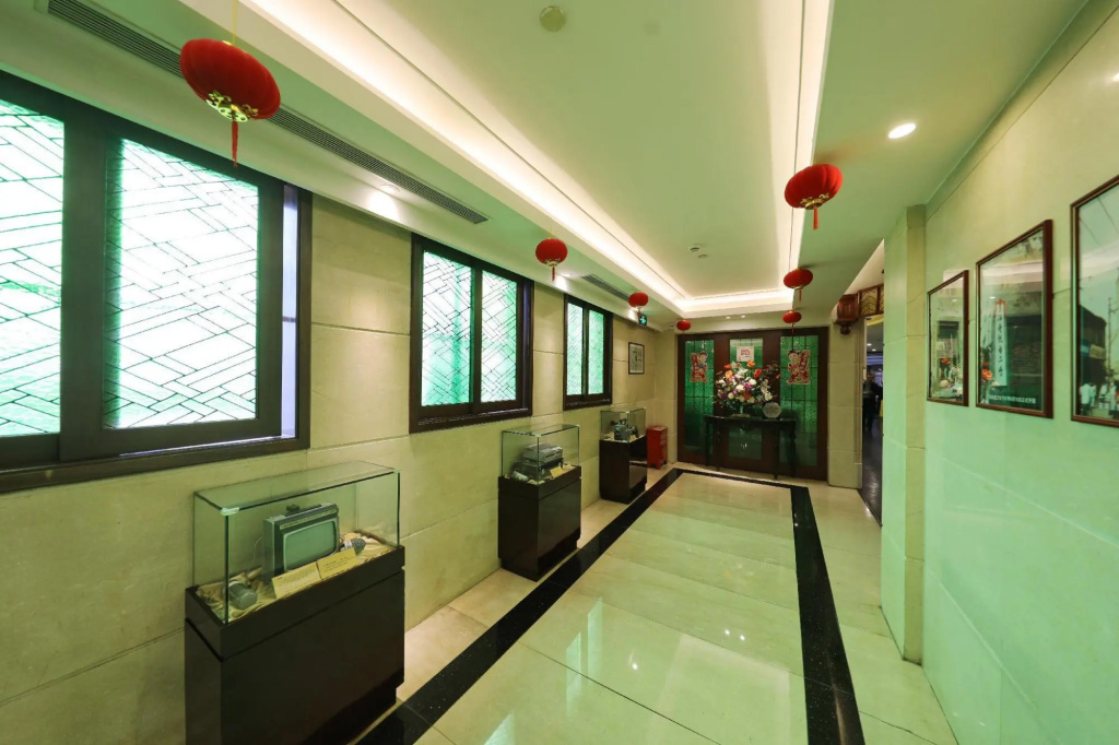 Seventh Heaven Hotel