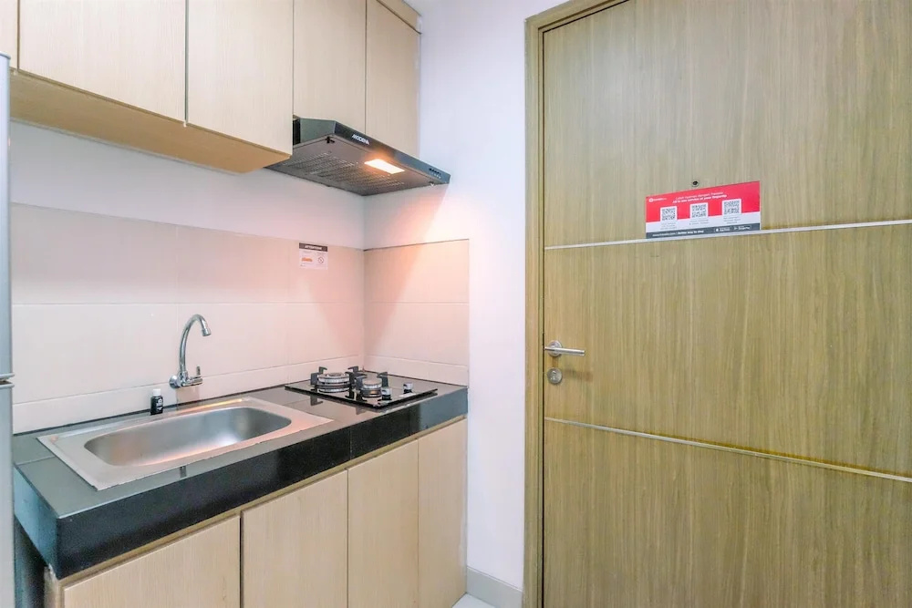 Best Deal And Cozy Studio Oasis Cikarang Apartment