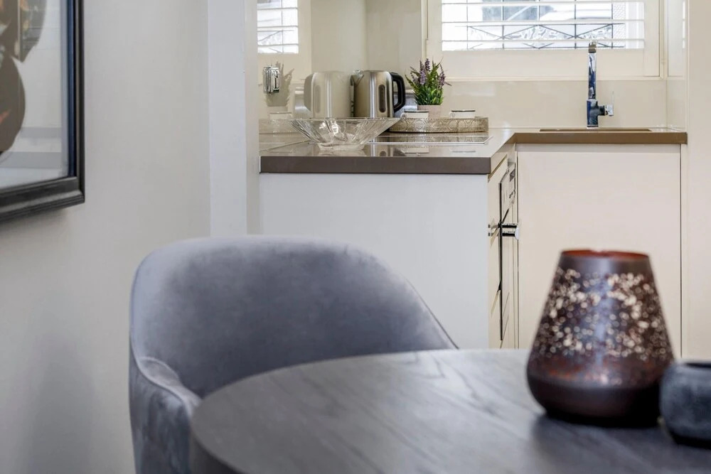 1BR Beautiful Art Deco Apt In Elizabeth Bay,sydney