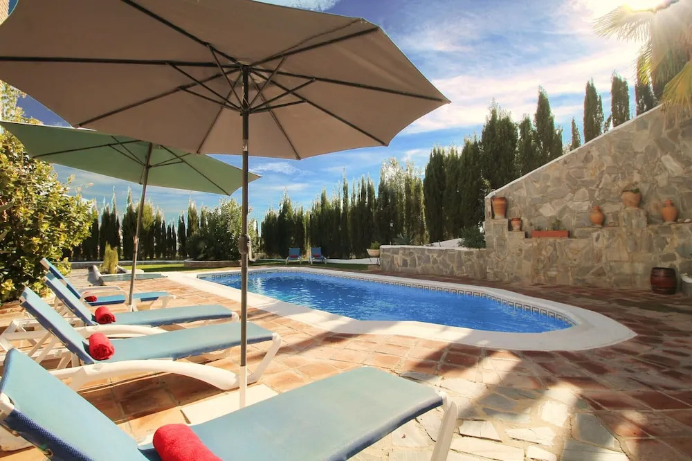 1055 Villa Cerrillo