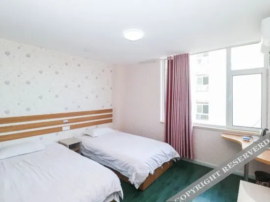 Luo Man Luo Lan Express Hotel (University Town of Rizhao)