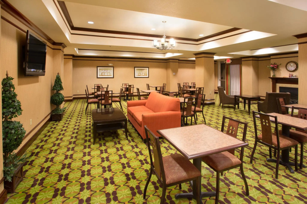 Holiday Inn Express Yreka-Shasta Area by IHG