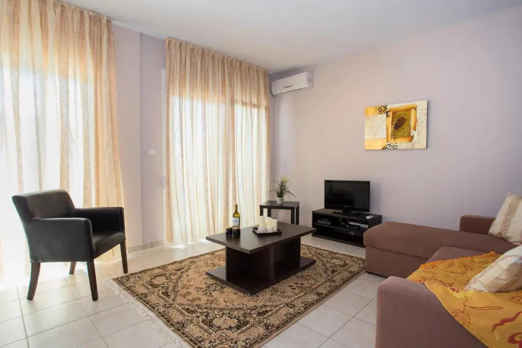 Al Mare Villas