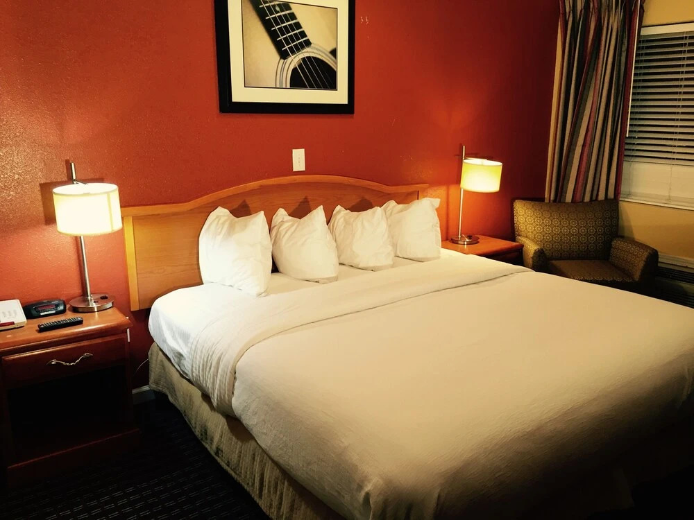 Vista Inn & Suites Beale Street