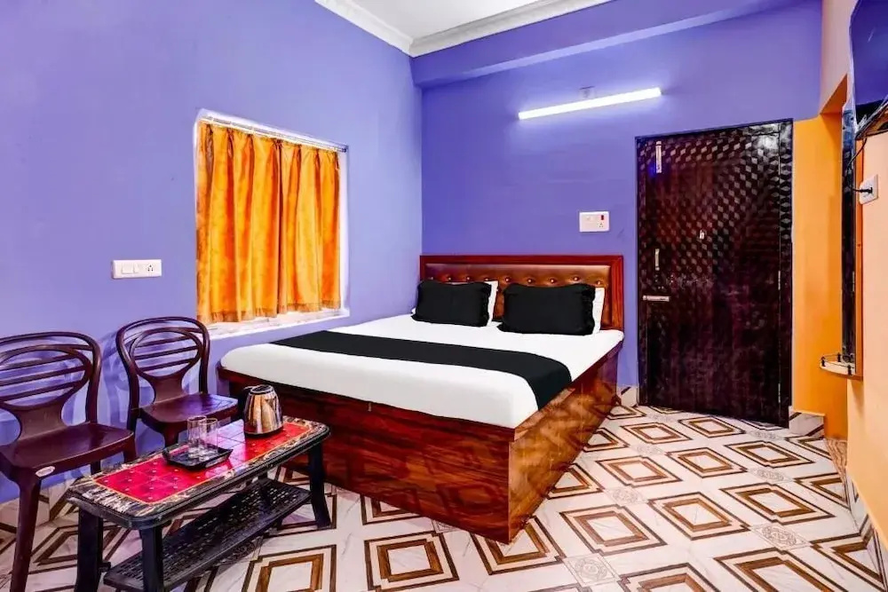 Hotel Om Palace & Banquet Hall