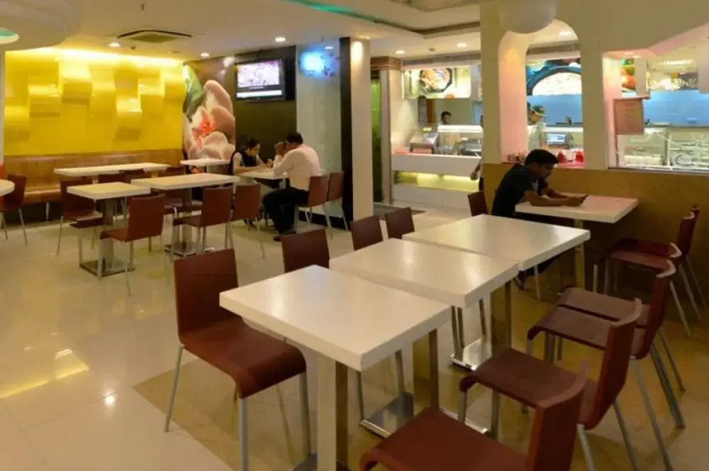 OYO Premium Banjara Hills Road No1