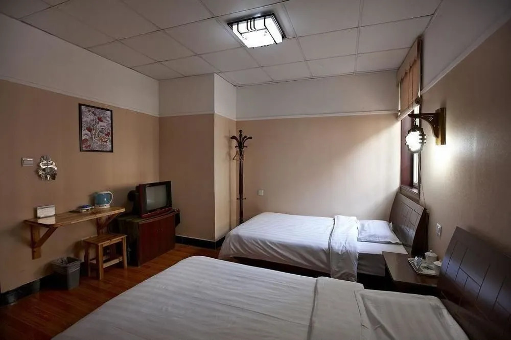 Yanying International Youth Hostel