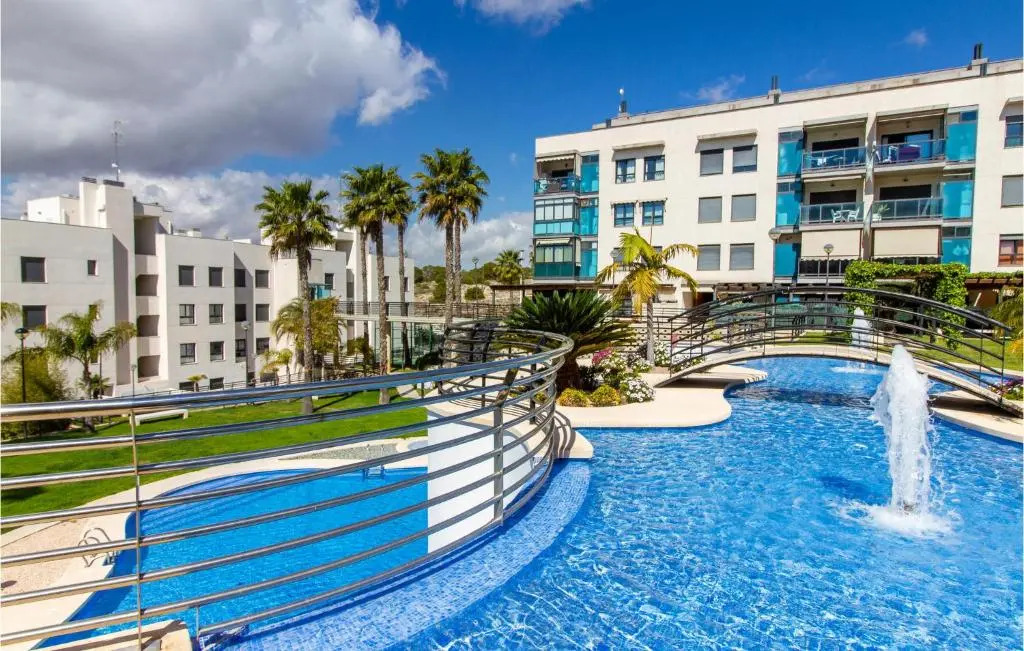 Nice apartment in Santa Pola with 2 Bedrooms, WiFi and Outdoor swimming pool