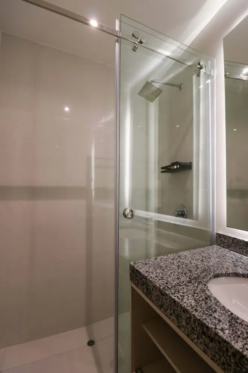 w Deluxe 1BR Duplex in the Heart of Barranco