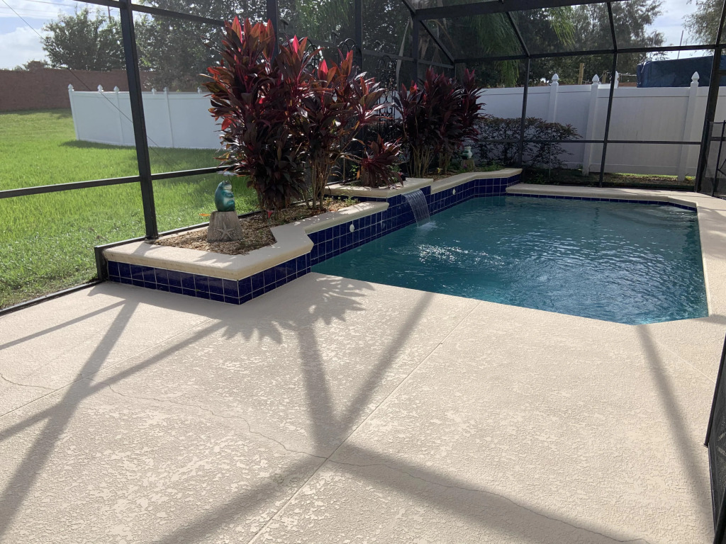Stunning 3 bed Former Model Home With Private Upgraded Pool