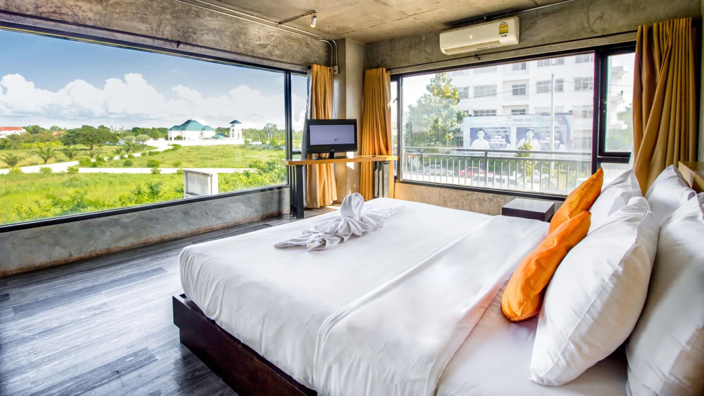 B2 Mahidol Boutique & Budget Hotel