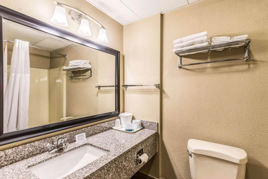 Quality Inn West Plains
