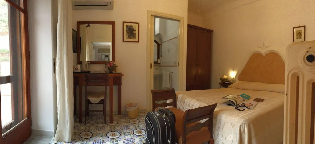 Mediterraneo Guest House
