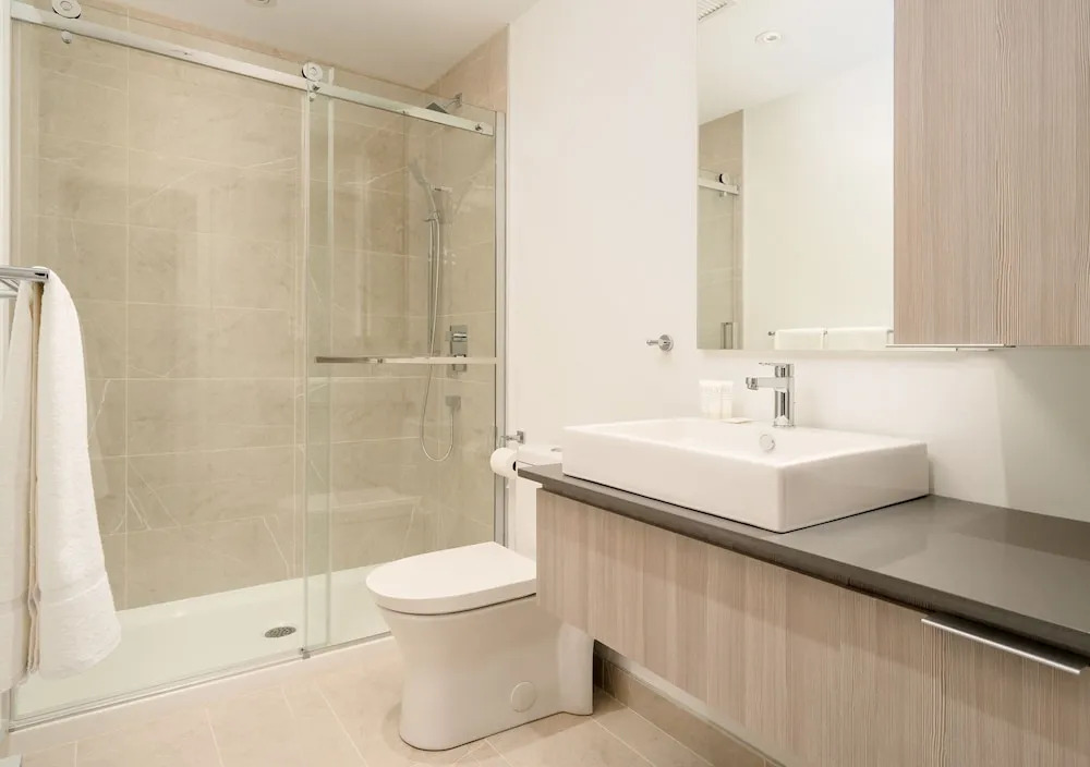 Beautiful Griffintown Suites by Sonder