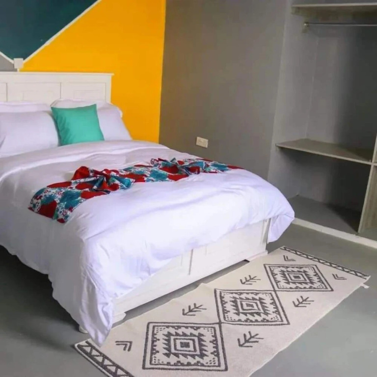 Stay.Plus Shyrah Glass Cottages