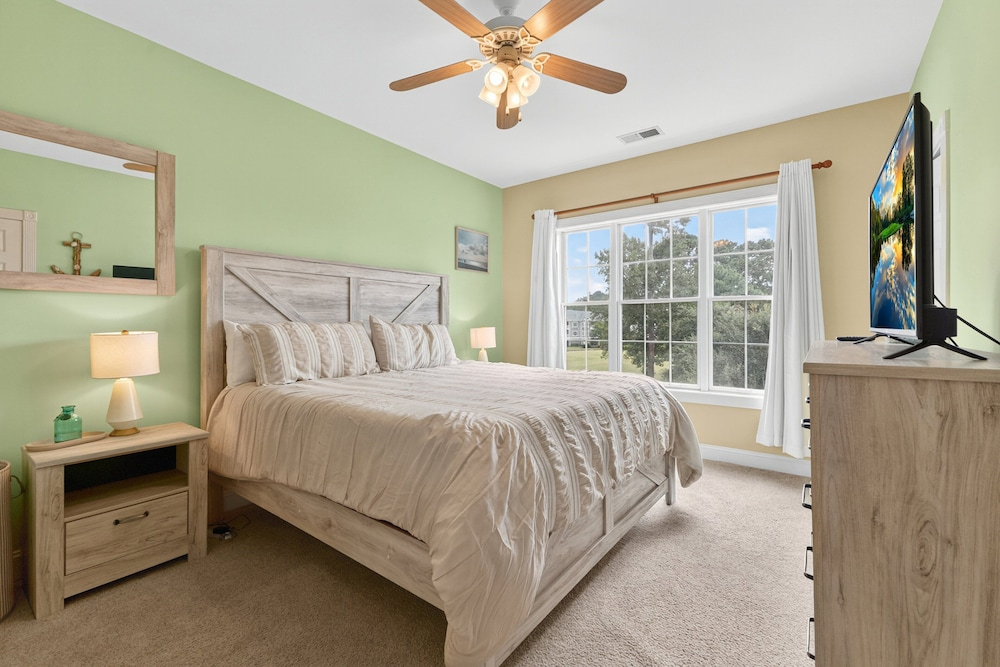 Magnolia Pointe Luster Leaf 4890-303