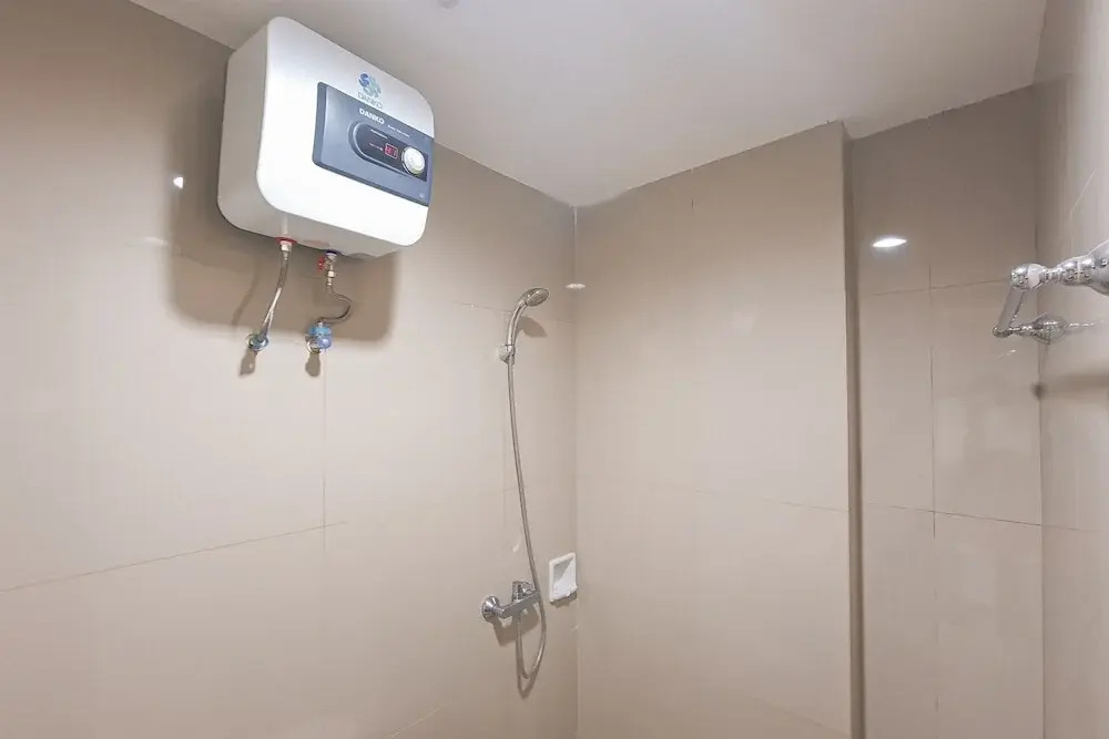 Modern Minimalist Look 1Br Apartment At Tree Park City Bsd