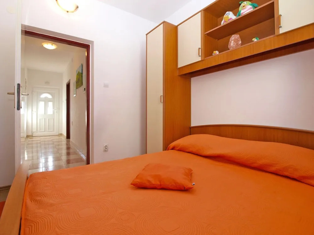 Apartment 1789
