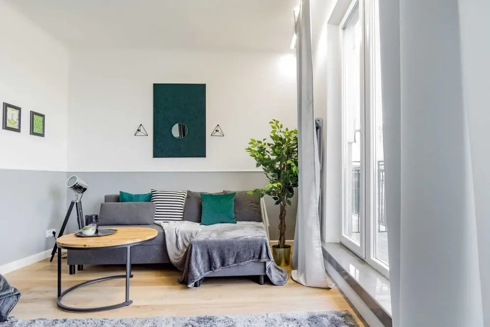 Warsaw Center Apartment