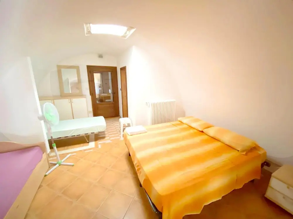 Comfortable House with Fenced Garden - Surano - Fireplace