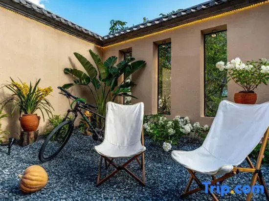 Dali Huajian Lianju Homestay